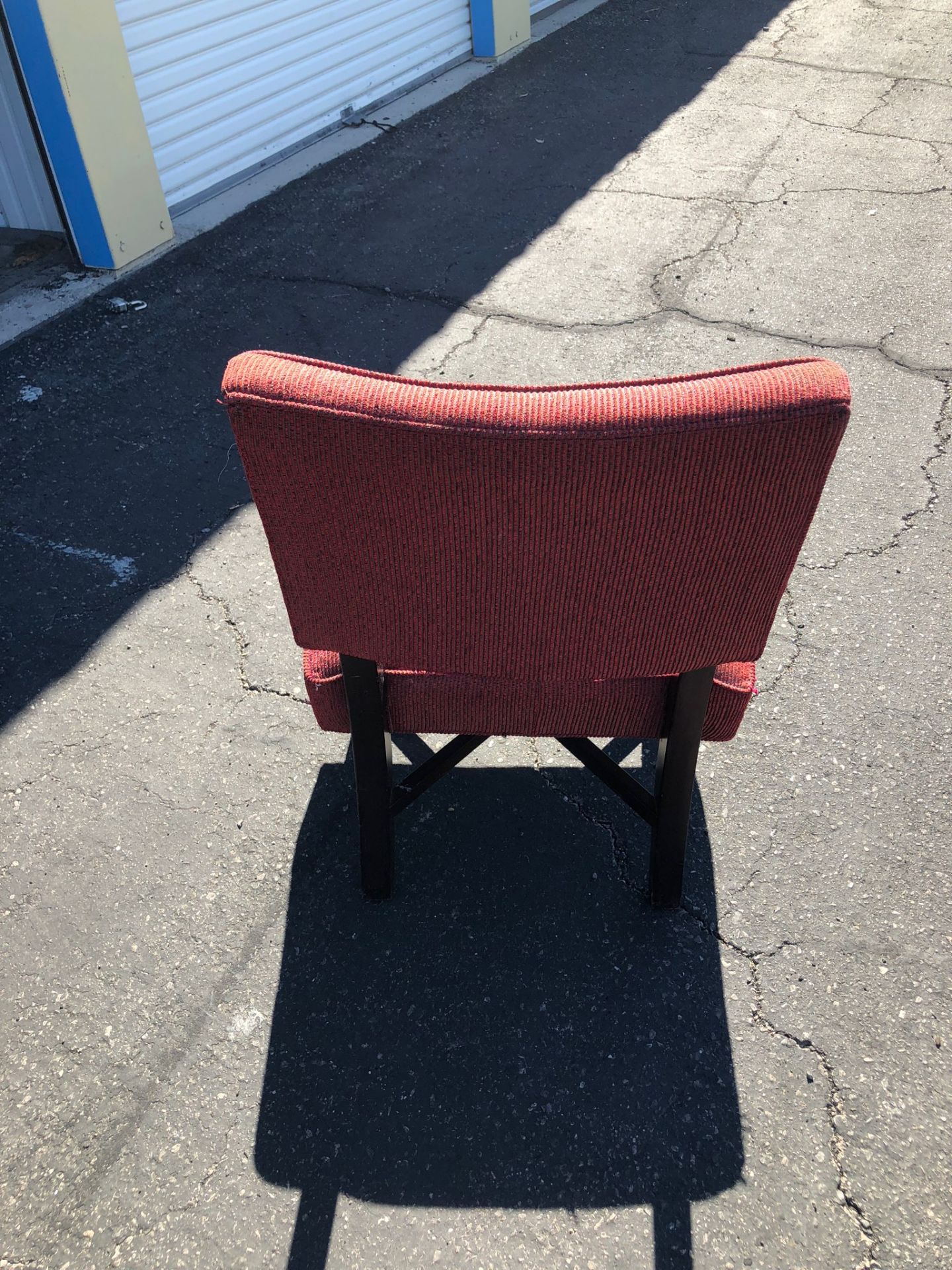 RED COLOR SIDE CHAIR (QTY X YOUR BID) - Image 3 of 3