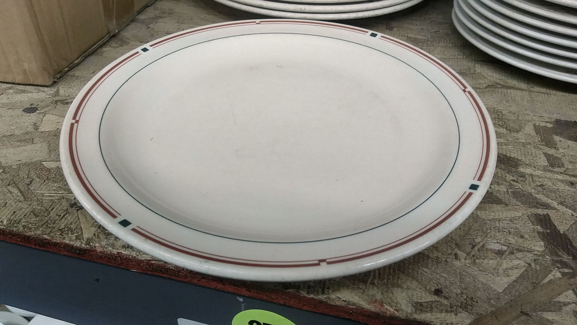 10" PLATES BY BUFFALO (INCLUDES QTY 19)