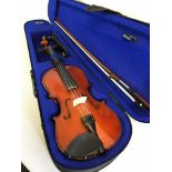 Hans Joseph Hauer violin with bow and fitted case
