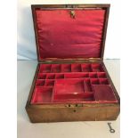 Victorian jewellery box, comes with key.