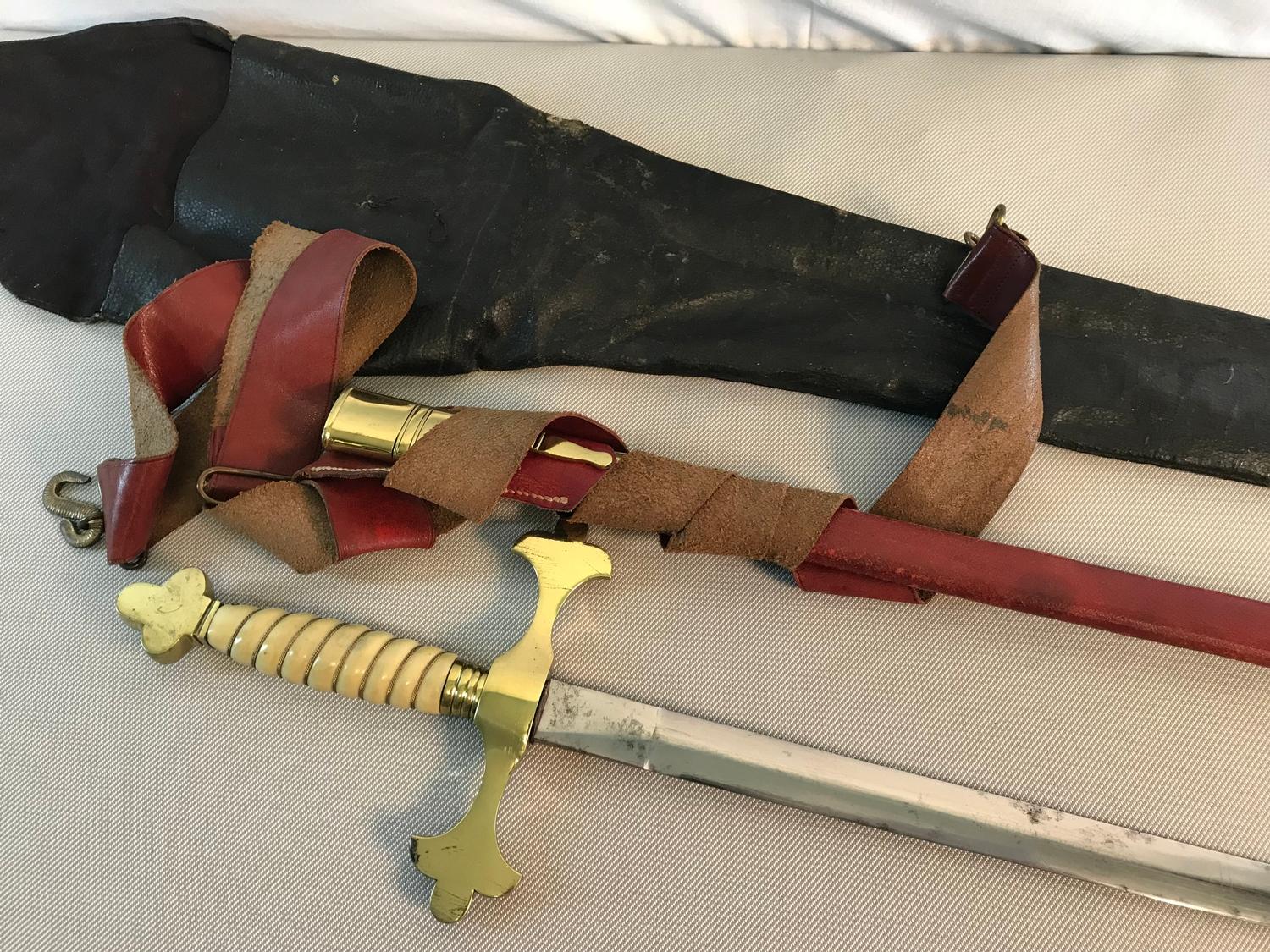 Antique Masonic sword, sheath and carry bag. - Image 2 of 4