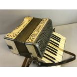 Hohner Student 2 accordion
