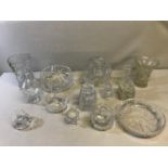 A mixed lot of crystal, to include bowls, vases & preserves