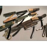 A Lot of vintage cut throat razors, mostly all in good condition, some come with boxes, Names such