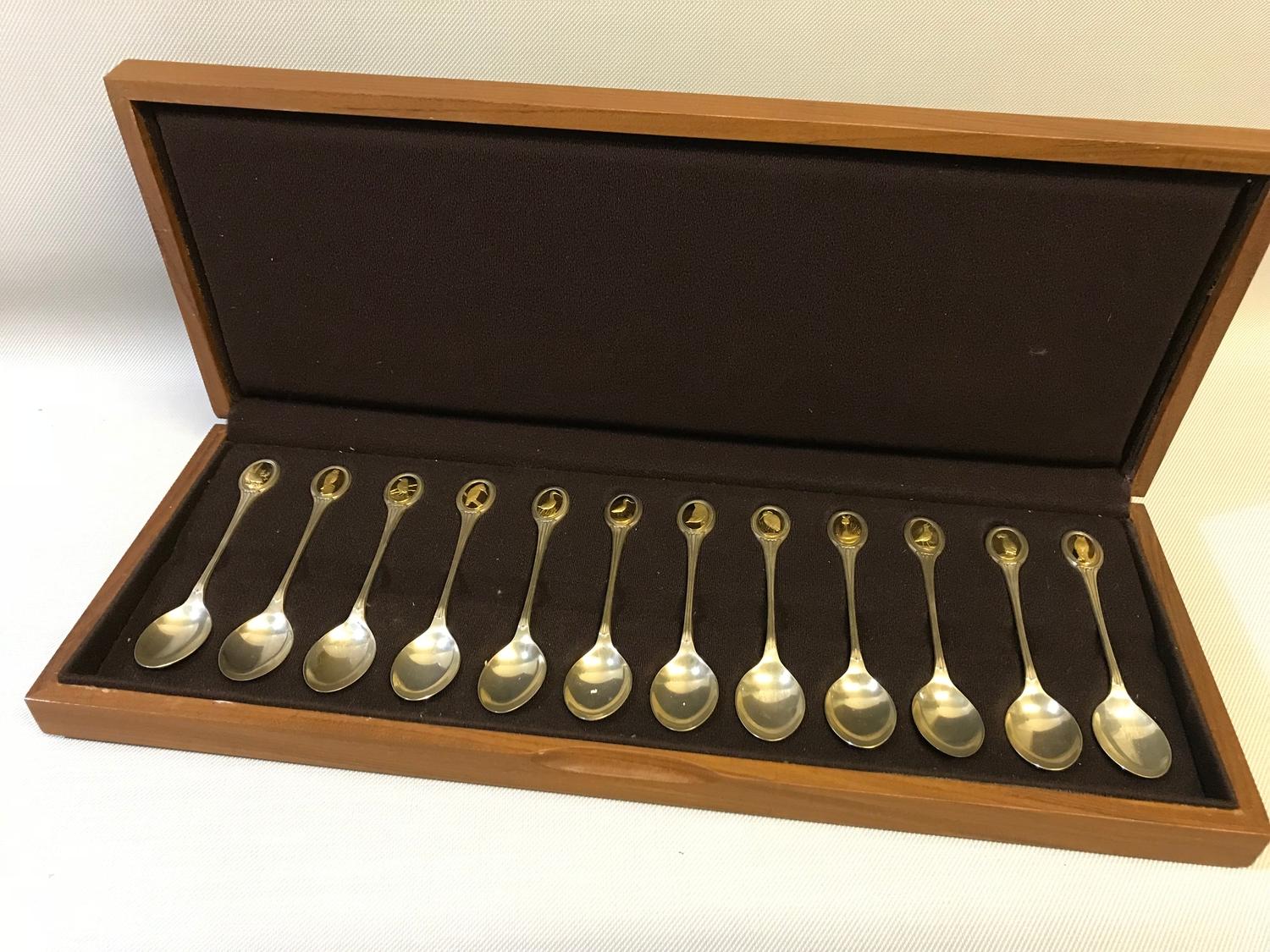 A Collection of 12 London silver tea spoons for the RSPB. Comes with a fitted box. Approximate