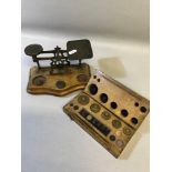 Antique letter postal scales, Comes with weights in a fitted box
