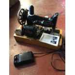 Vintage electric singer sewing machine, working