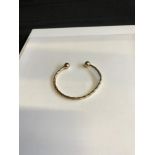 9ct gold bangle. 4.46grams