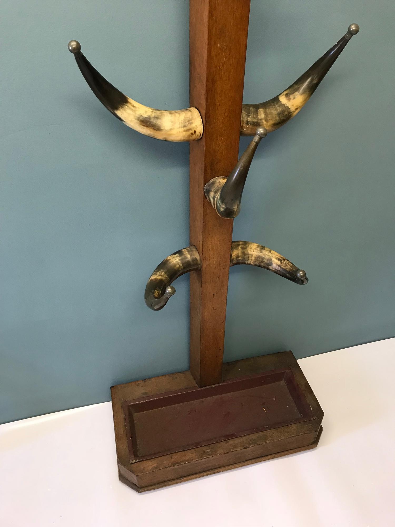 Victorian bull horn hat/ coat stand. The horns have pewter ball ends to the horn points. - Image 3 of 4