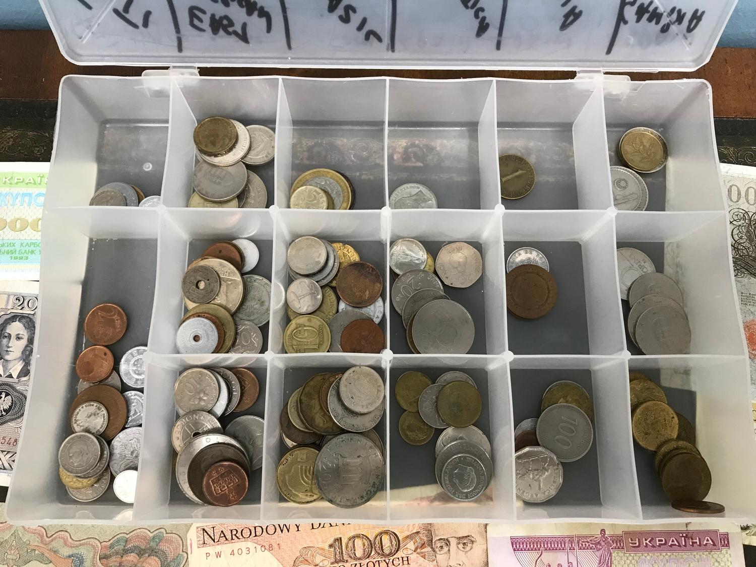 A Collection of mixed world bank notes and coins. - Image 2 of 2