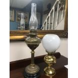 A lot of 2 Victorian paraffin lamps.