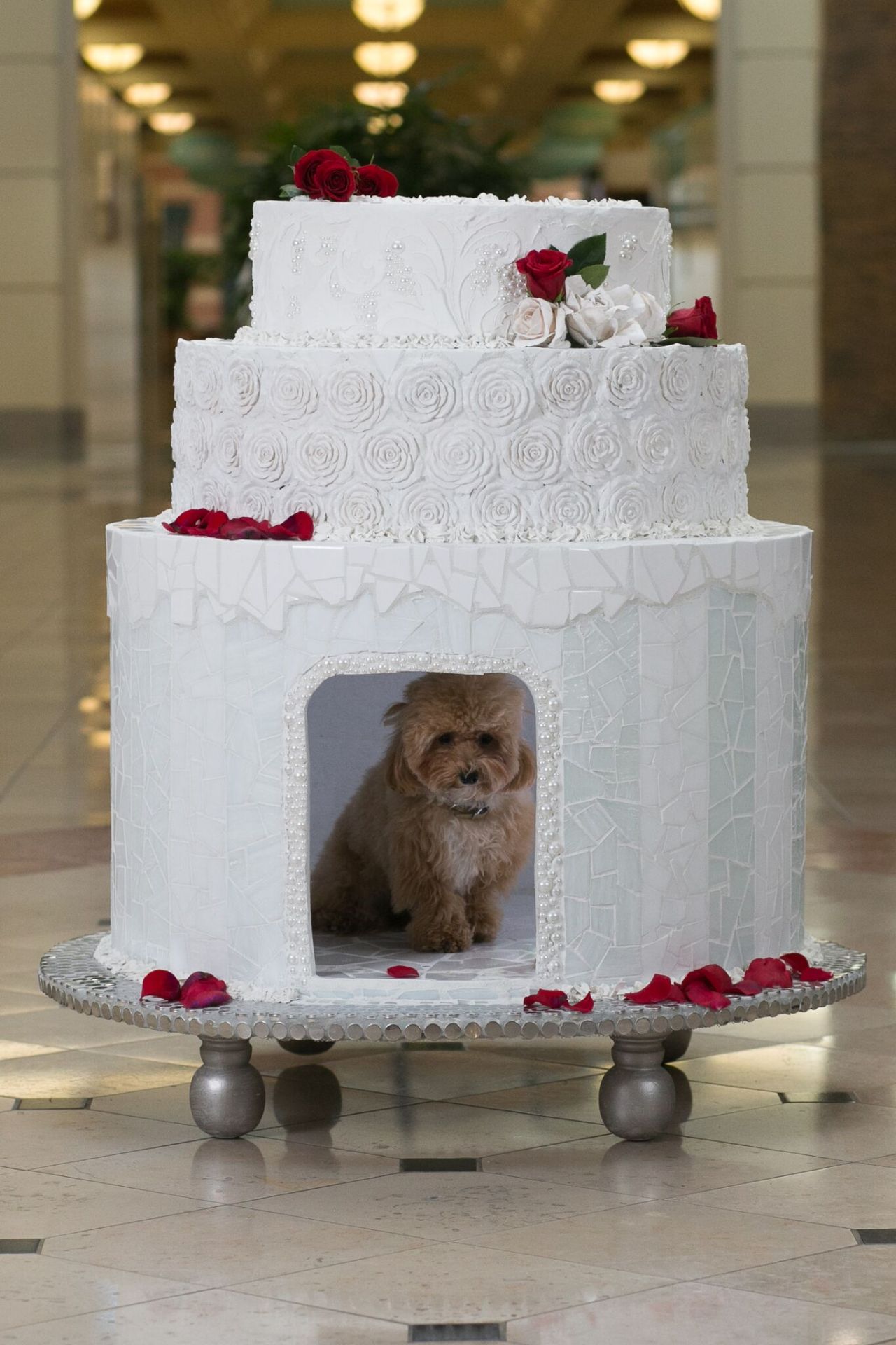 Jeff Monsein - The Royal Wedding Cake House - Image 6 of 9