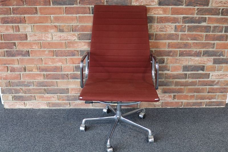 Charles Eames EA 119 by ICF Retro Red Hopsack High backed Ribbed Aluminium Office Chair