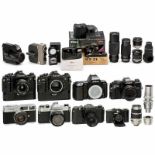 Lot SLR-Kameras, 35mm-Kameras und Objektive Kameras: 1) Canon A-1, mit Canon FD 2,8/28 mm,