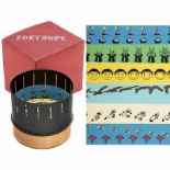 Kleines Zoetrope von Auckland, 1987 George and Mary Ann Auckland, London. Replika, handgearbeitet,