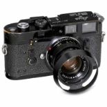 Leica M4 (Schwarzlack) mit Summicron 2/50, 1969 Leitz, Wetzlar. Nr. 1247532, seltene schwarz