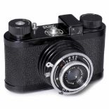 W.u.P. Fertsch "Feca", c. 1955 W.u.P. Fertsch, Jena. 35mm bakelite camera, size 24 x 36 mm,