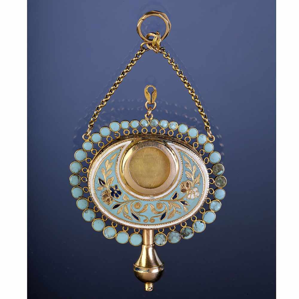 Rare 8-Carat Gold and Enamel Musical Pendant, c. 1820Playing a single air, with barillet movement, 8 - Bild 2 aus 3