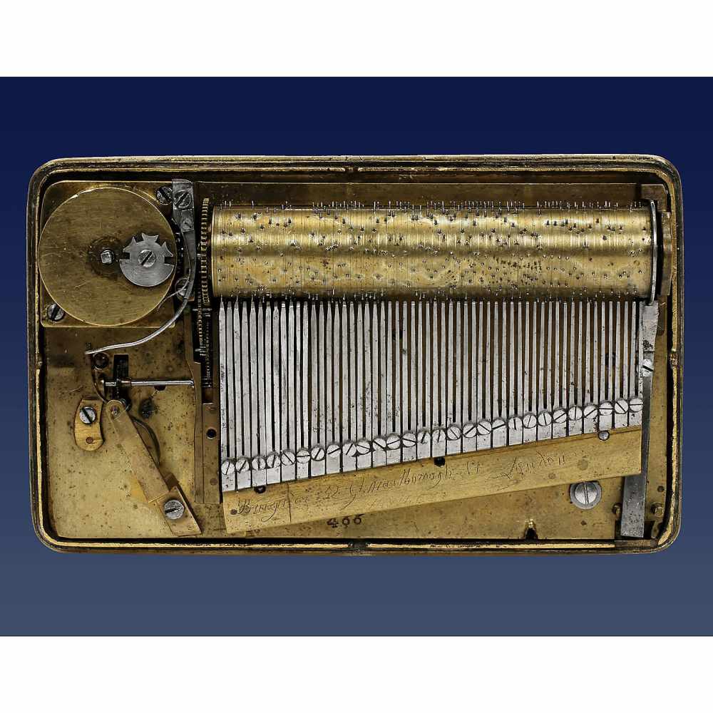 Rare Silver-Gilt Musical Snuff Box by Bruguier, c. 1818No. 466, the comb-base engraved "Bruguier, 52 - Image 3 of 4