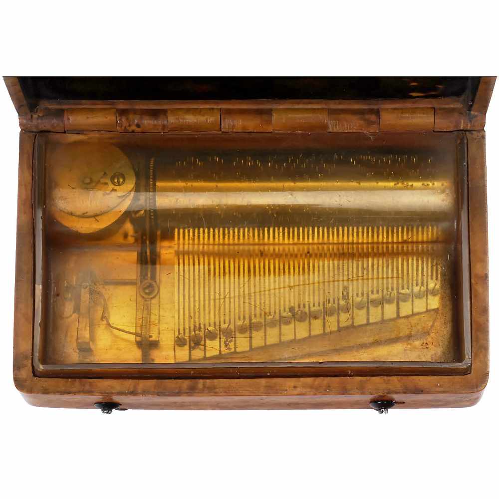 "Laurencekirk" Musical Snuffbox, c. 1820Playing two airs, with sectional comb in 18 groups of 3 - Bild 3 aus 3