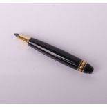 Pens: a Mont Blanc Leonardo sketch pen, boxed, type 8882 - 5.5mm complete