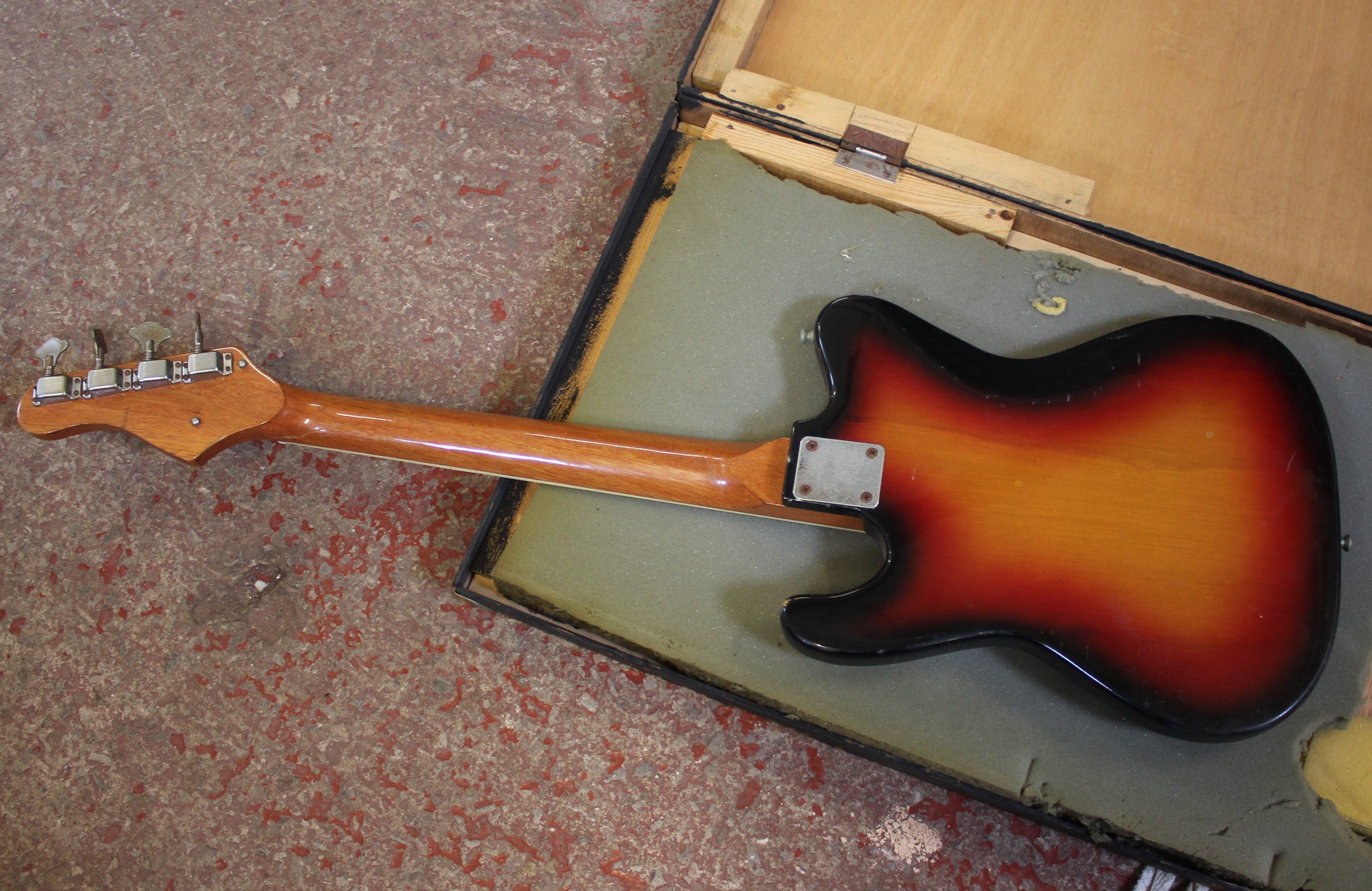 Early 1980's electric guitar in wooden box, with a Fender Champion 110 amplifier - Image 4 of 5