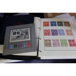 A stamp collection, Great Britain collection of primarily booklets(1970-1012) and miniature sheets(