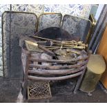 Fire furniture to include an early 20th Century brass fender, smaller example and folding fireguard,