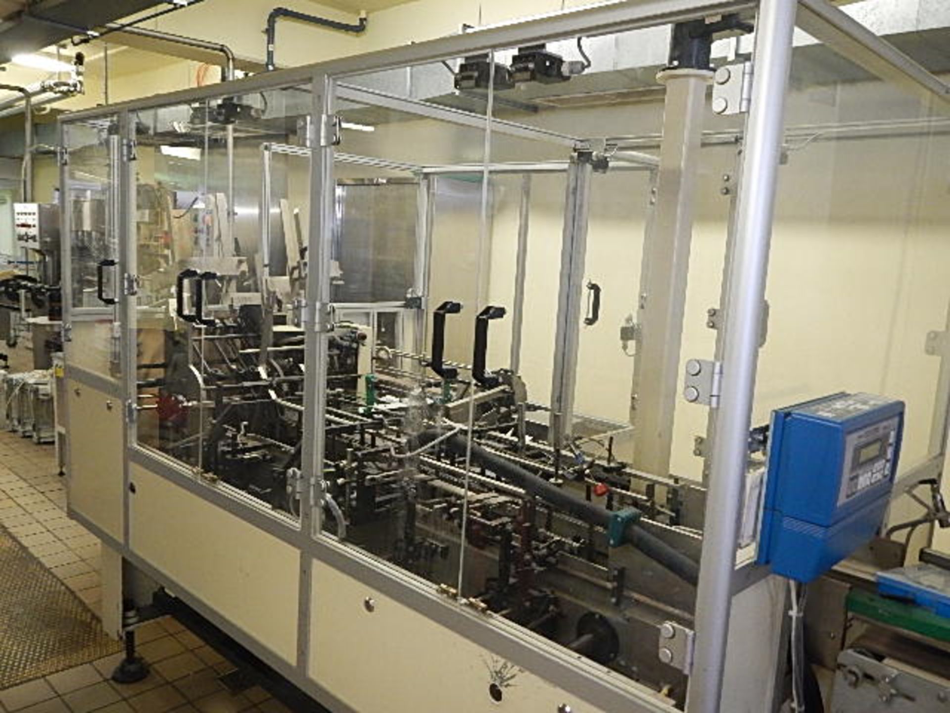 Complete Seitz filling line for 650ml and 1,000ml glass bottles. In full working condition, last - Image 5 of 40