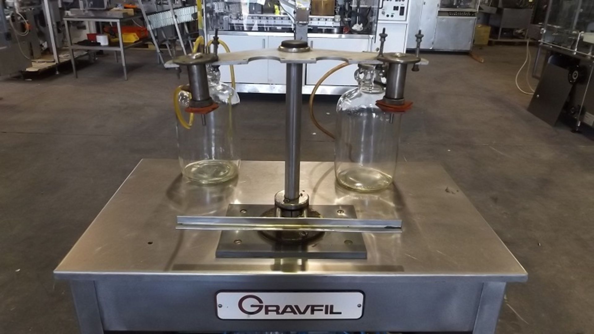 Purdy Gravfil semi automatic twin head vacuum liquid filler. Stainless steel contact parts. Variable - Image 3 of 4