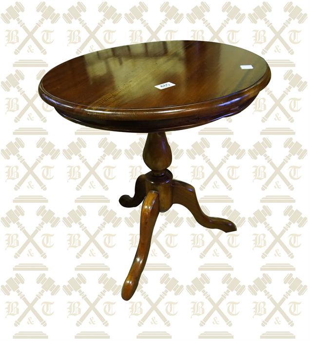 Reproduction solid mahogany centre column pedestal table