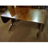 Reproduction mahogany sofa coffee table