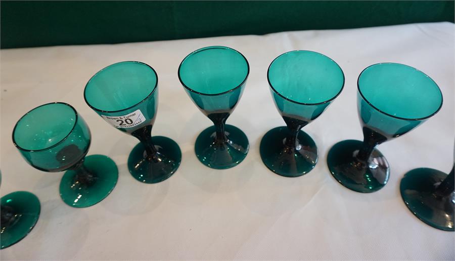 7 Bristol Green assorted wine glasses - Image 4 of 4