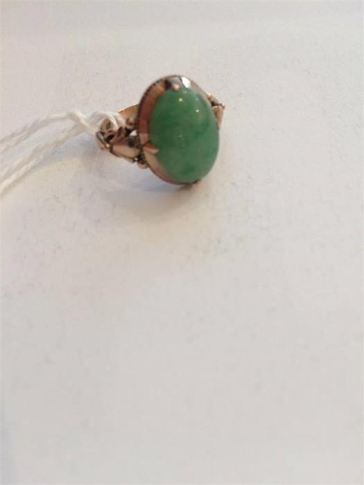 14ct Gold & Jade ring, 3.2 grams total weight - Image 4 of 4