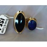 9ct gold ladies gem set ring, plus a 9ct gold Lapis Lazuli set ladies dress ring (2)