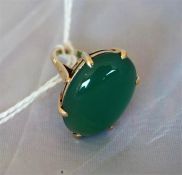 9ct gold green gem set ladies dress ring