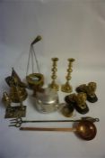 Box of assorted brass ware
