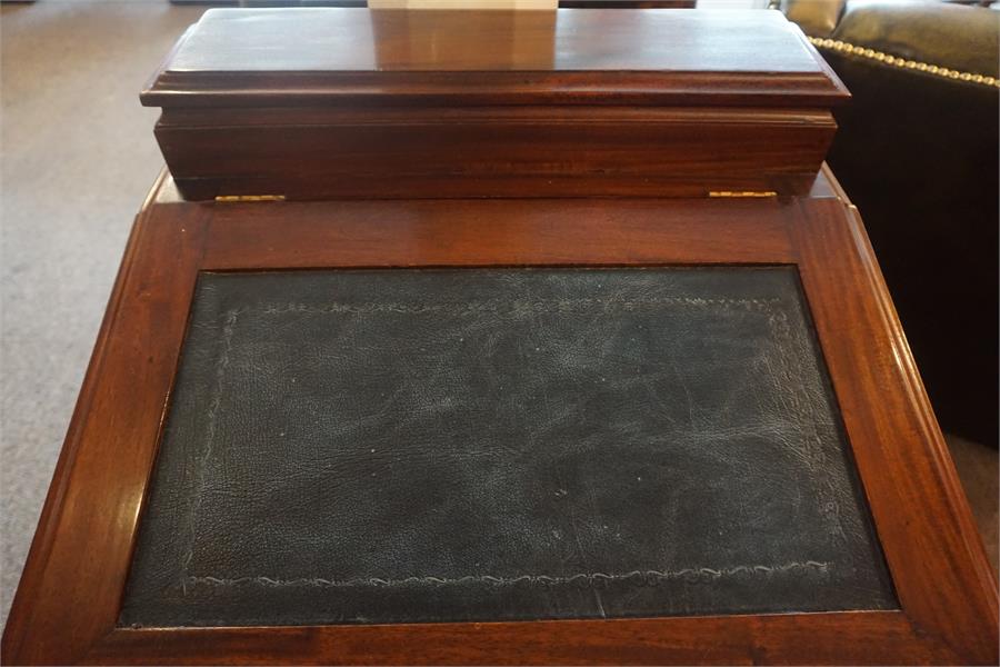 A Reproduction Hardwood Davenport, with a hinged stationery compartment and writing surface - Image 3 of 3