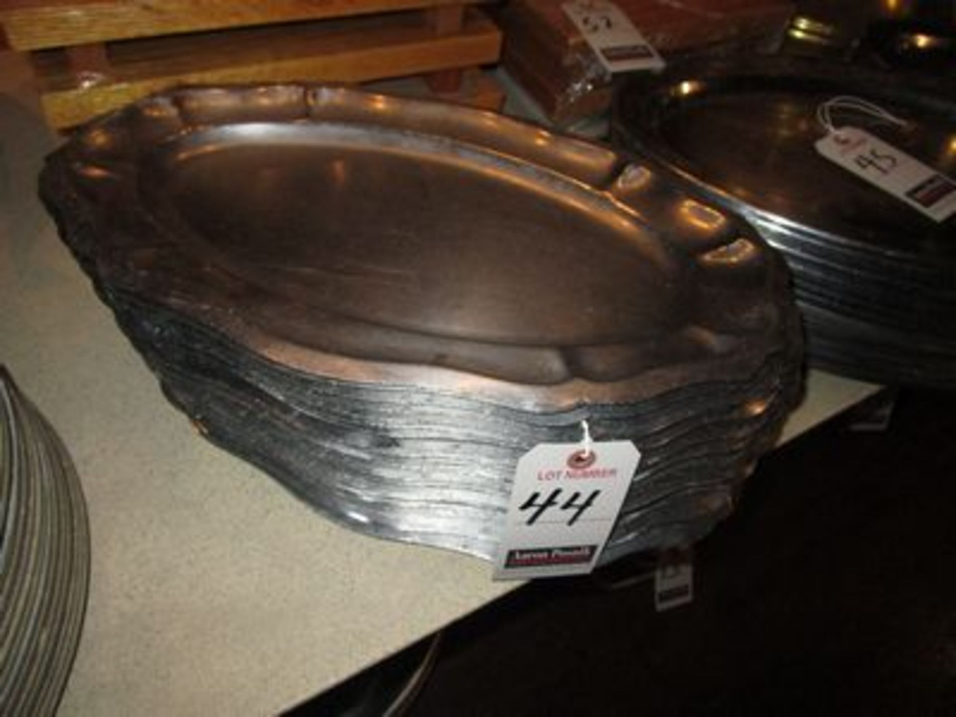 18" S.S. SERVING PLATTERS