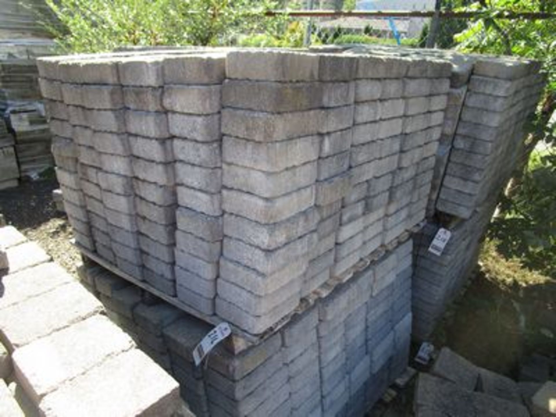 8"X6"X2" GRAY PAVER BLOCKS