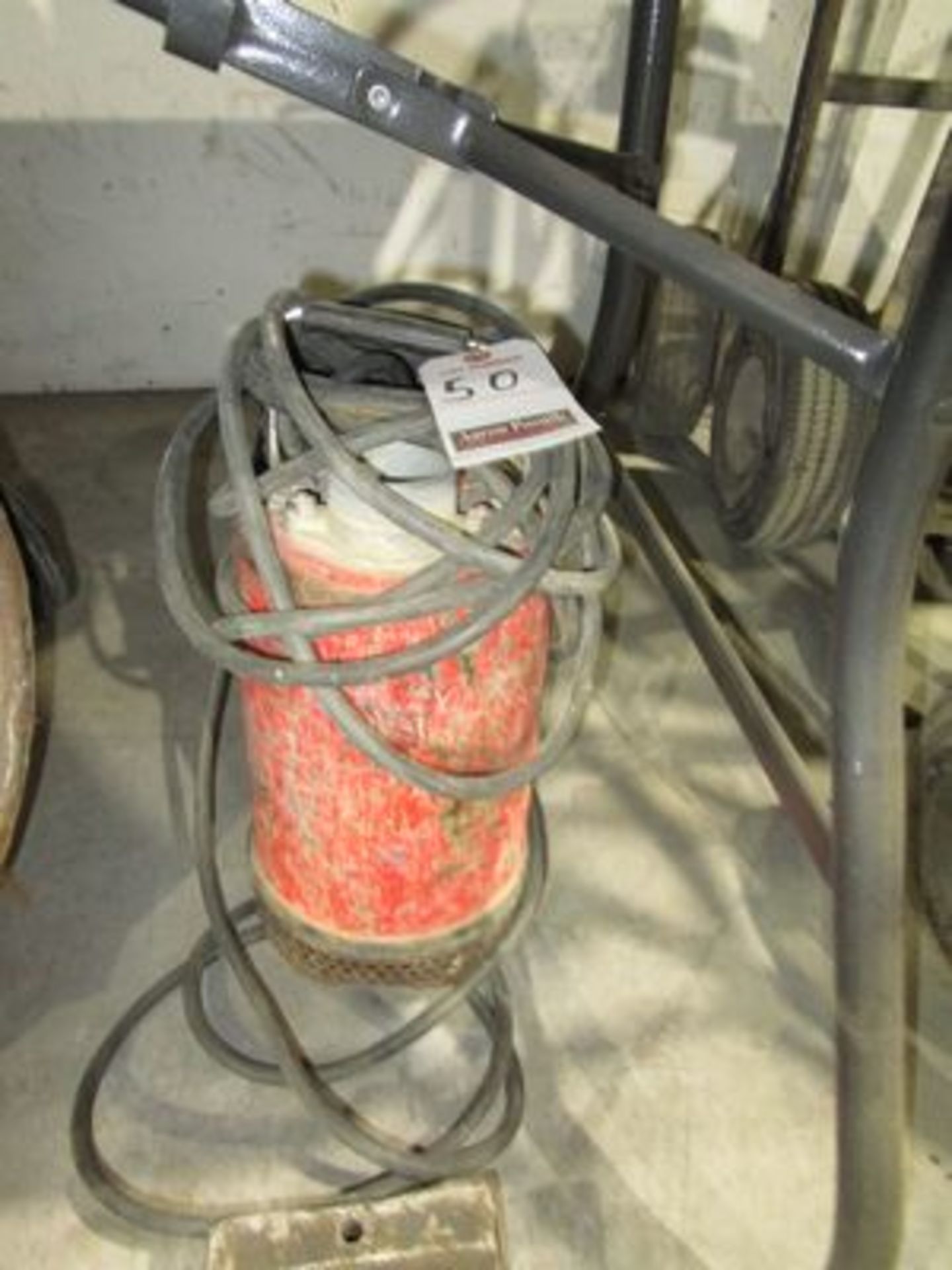 MQ EQUIP. SUBMERSIBLE PUMP, 1 1/2 H.P., 1 PH.