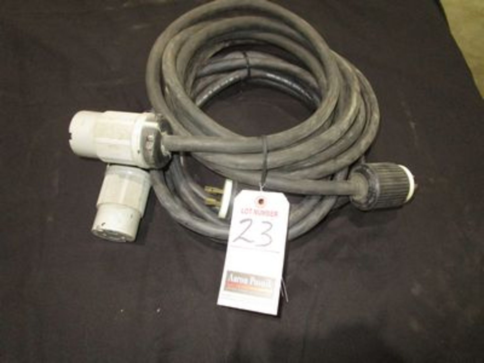 25' H.D. 3 PH. EXTENSION CORDS