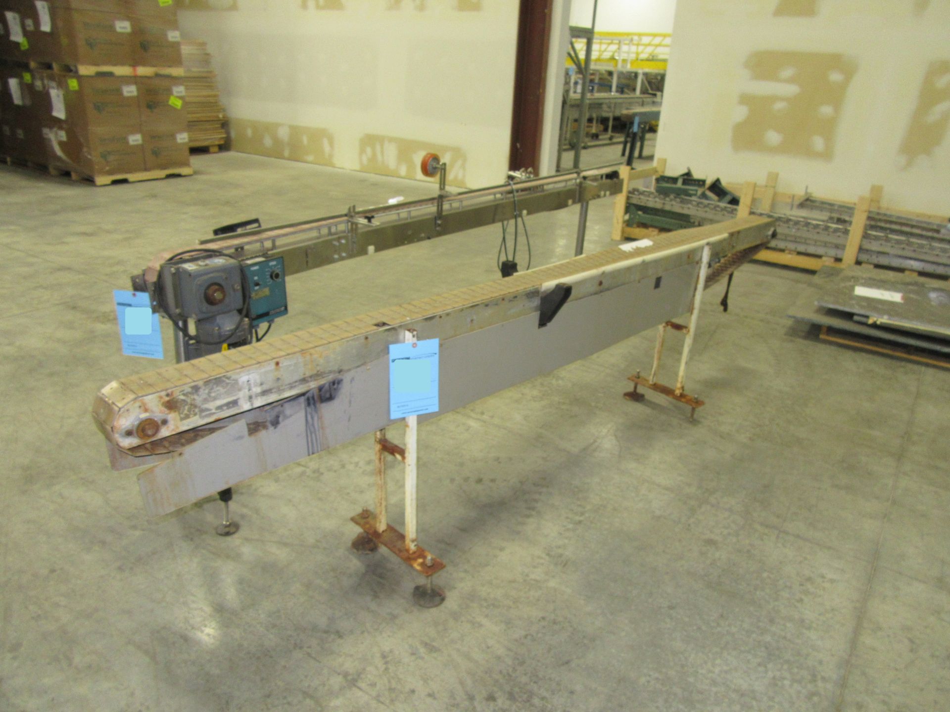 Tabletop chain conveyor