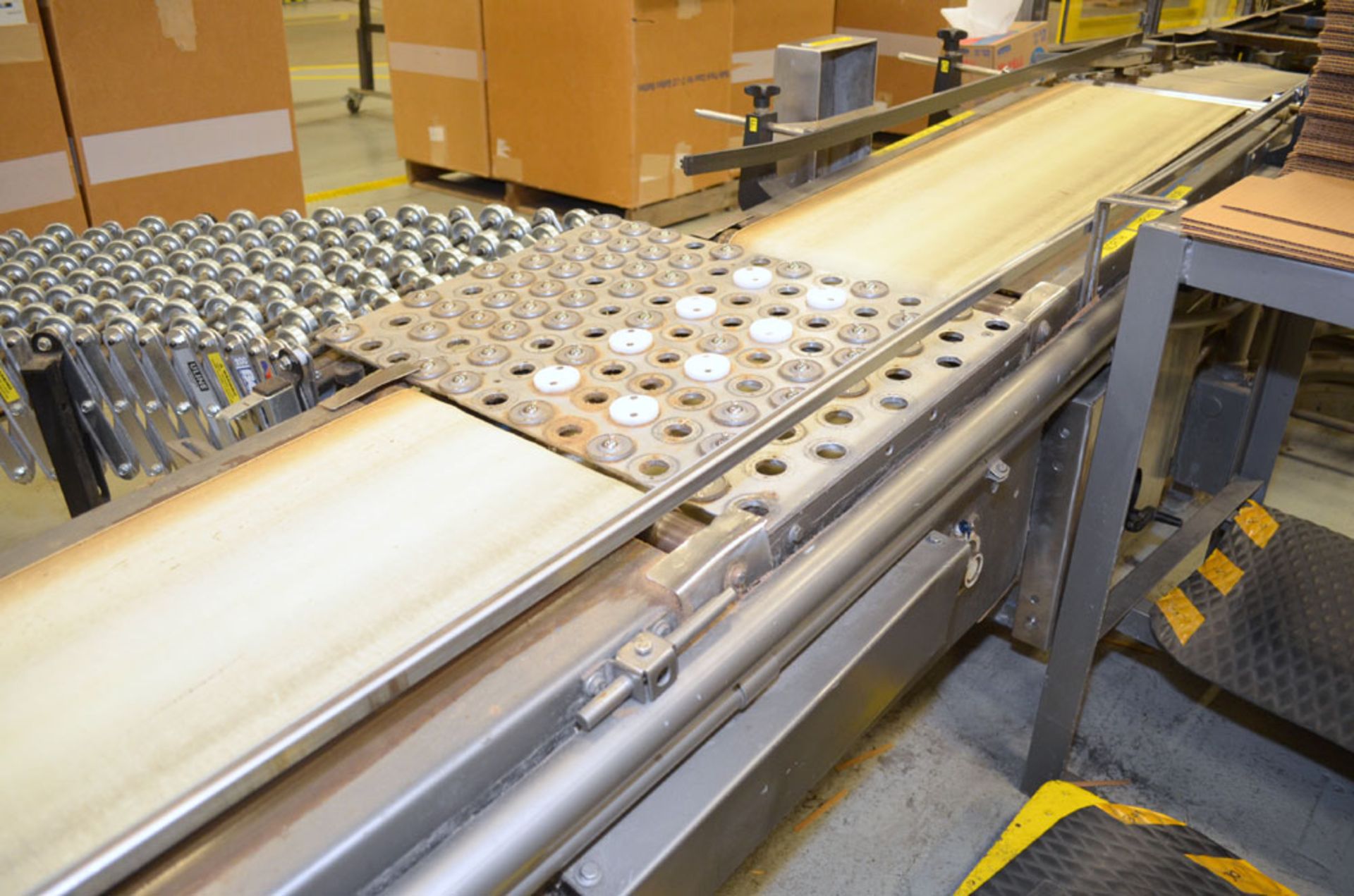 Case Conveyor - Image 4 of 6