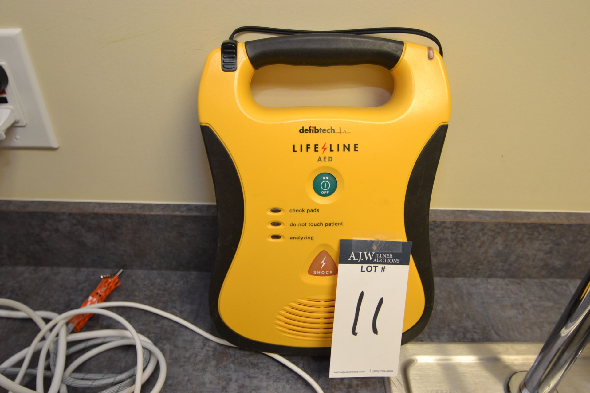 Defibtech Life Line AED (2010)