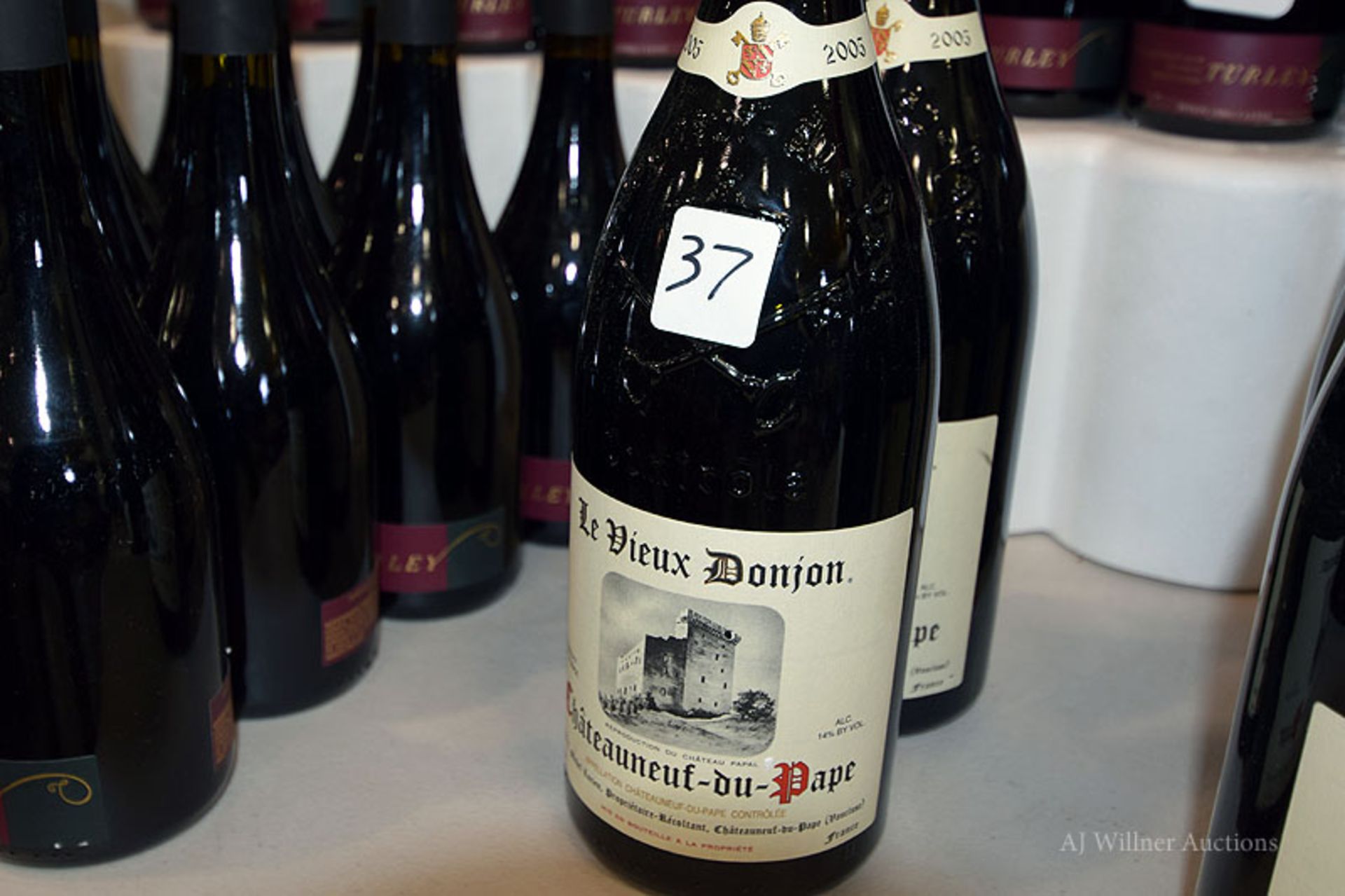 2005 Le Vieux Donjon Chateauneuf-du-Pape, 1.5L