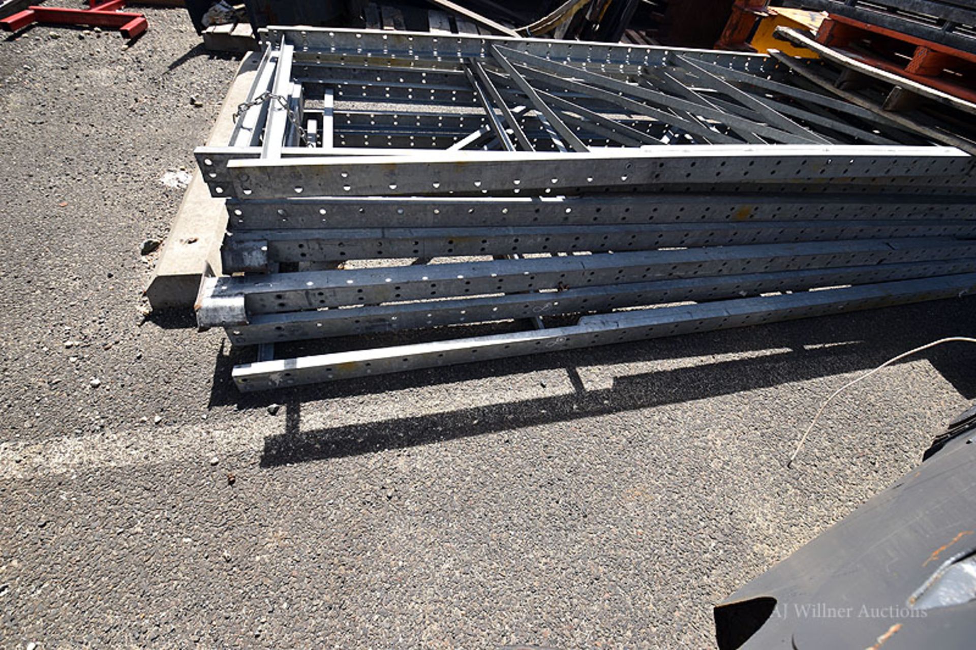 Sections Of Heavy Duty Pallet Racking - Image 3 of 3