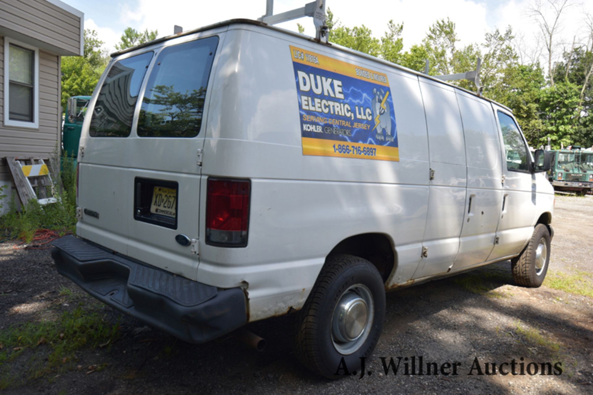 2006 Ford E250 Super-Duty Cargo van VIN 1FTNE24W66HB09381 221,710 miles indicated on odometer w/ 4- - Image 4 of 7