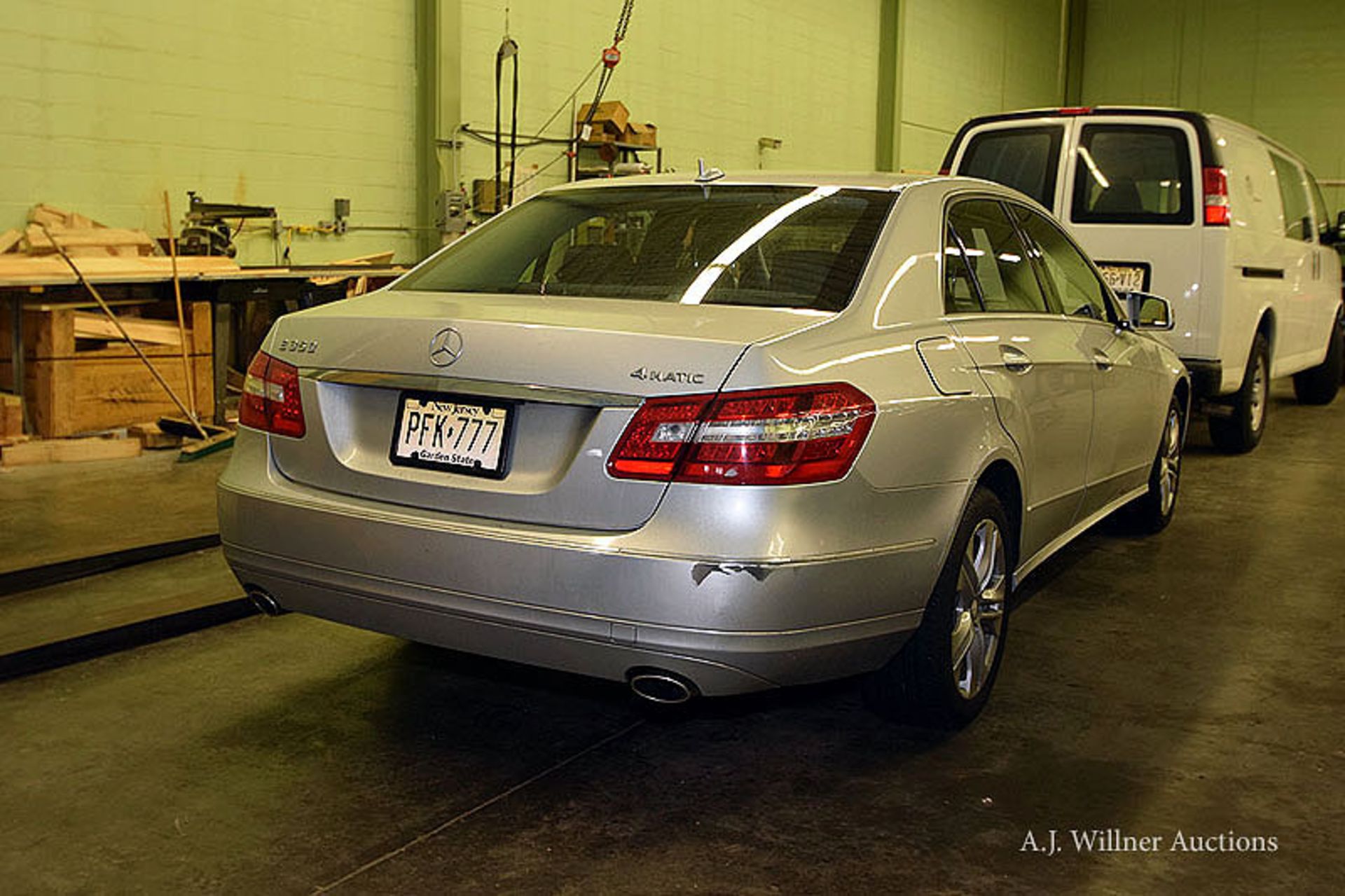 2010 Mercedes Benz E350 4MATIC 4 door sedan - Image 4 of 12