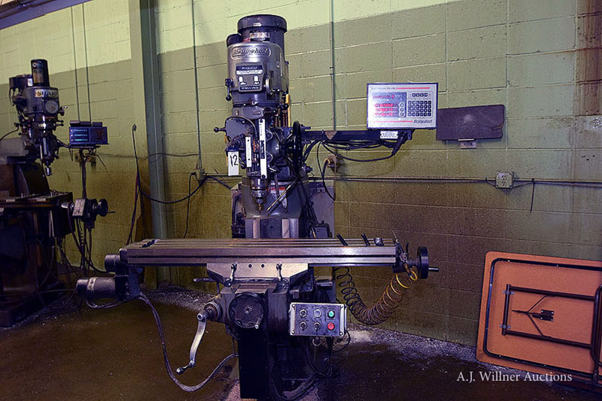 Bridgeport vertical milling machine - Image 3 of 3